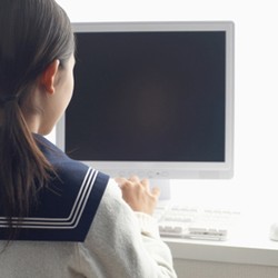 Jepang Buka Kamp Rehabilitasi Pecandu Internet