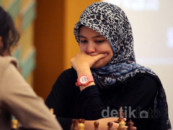 Yemi Jelsen dan Kaisar Juara Catur Mahasiswa