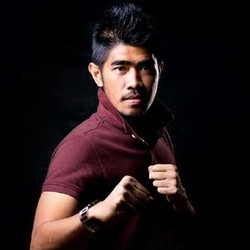 Siap Tanding, Karateka Hendro Salim Bidik Emas