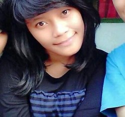  Hadiah Kalung Emas Untuk Ultah Natali yang Tak Kesampaian