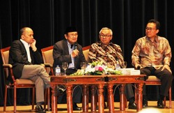 Habibie dan Ainun Gugah Ratusan WNI di Abu Dhabi