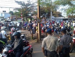  Perlintasan Lokasi Tabrakan KRL dan Truk Tangki di Bintaro Dibuka Lagi