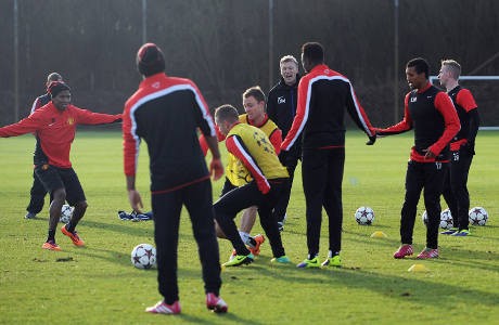 Jalan Lapang Setan Merah untuk Jadi Juara Grup