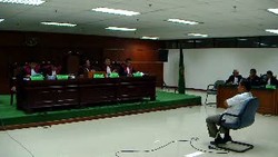 Divonis 16 Tahun Penjara, LHI Bawa-bawa Hukum di Akhirat