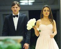 Foto: Ashton Kutcher & Mila Kunis Menikah Diam-diam?