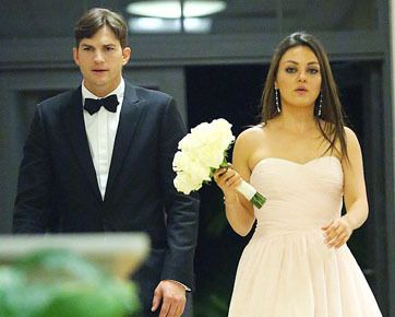 Foto: Ashton Kutcher & Mila Kunis Menikah Diam-diam?