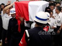 Jenazah Asisten Masinis Diberangkatkan ke Blora