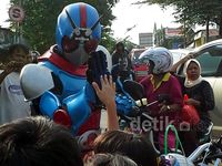 Kamen Rider Bikin Heboh Lokasi KRL Maut