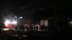 Rel Kereta yang Terbakar di Bintaro Dipotong dan Diganti Baru