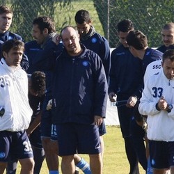 Napoli Akan Habis-habisan Serang Arsenal