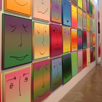 Lukisan Wajah Tersenyum Yang Membuat Sedih