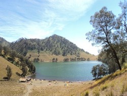 Cantiknya Ranu Kumbolo, Serasa Syuting Film 5 Cm