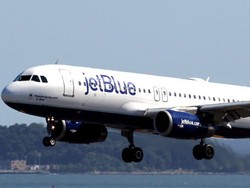 Pilot Kena Serangan Laser, Pesawat Ini Mendarat Selamat