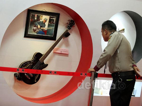 KPK Lelang Barang Gratifikasi