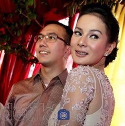 Astrid Tiar Berharap Punya Empat Anak, Suami Ingin Sebelas