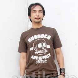 Setelah Kafe Musik, Piyu Buka Distro di DeHUB