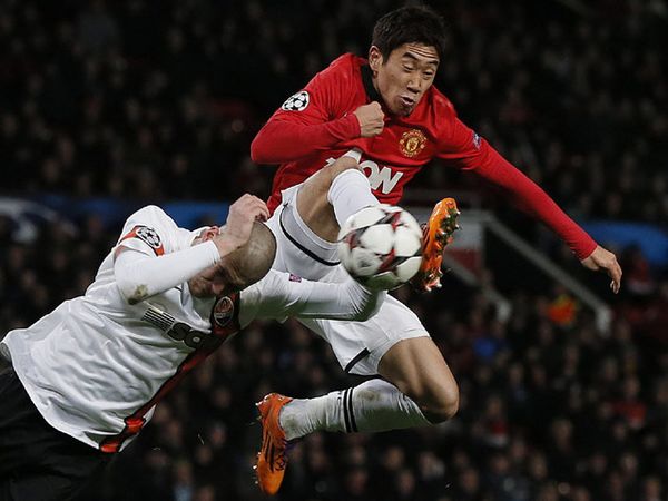 Bekuk Shakhtar, MU Juara Grup A