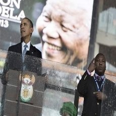 Palsu, Penerjemah Bahasa Isyarat Saat Acara Mandela Diburu Polisi