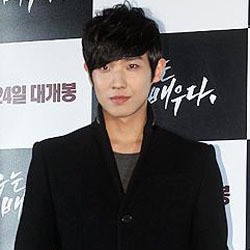 Anggap IU Saingan, Lee Joon MBLAQ Merasa Lebih Unggul
