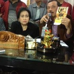 Curhat Film Soekarno, Rachmawati Teteskan Air Mata