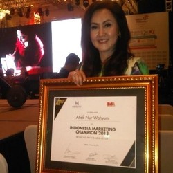 CEO Trans Media Raih Indonesia Marketing Champion 2013