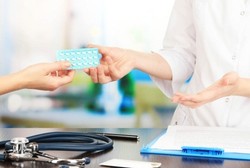 Serba Salah, Obat Ini Penting Tapi Kok Pakai Unsur Babi?