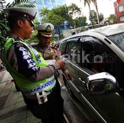 PN Jakpus Siap Terapkan Denda Maksimal Bagi Mobil Mewah Penerobos Busway