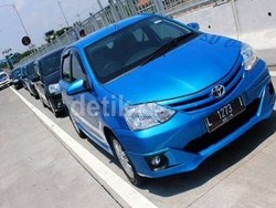 Suplai Etios Tersendat, Auto2000 Kehilangan Konsumen