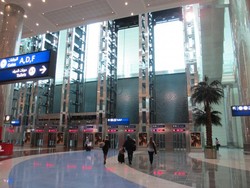 Menikmati Megahnya Bandara Internasional Dubai