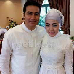 Antara Bella Sophie, Adjie Pangestu dan Pihak Ketiga Perekayasa Hubungan Mereka