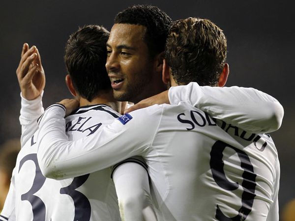 Hotspur Gilas Anzhi 4-1