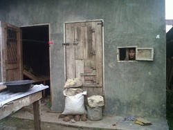 Ibunda Menduga Sakit Jiwa Anaknya Penyakit Turunan