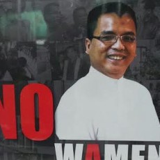 Denny Indrayana Luncurkan Buku Soal Pengalamannya Sebagai Wamen
