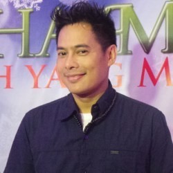 Kehamilan Sang Istri Jadi Kado Natal untuk Joe Richard
