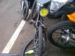 Firdaus Bersepeda di Jalur Cepat, Ditabrak Porsche yang Nyalip