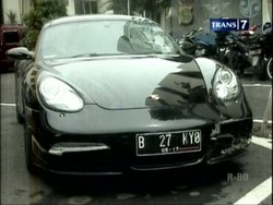 Hari Ini Jalanan Ibukota Diwarnai Sejumlah Kecelakaan Mobil Mewah