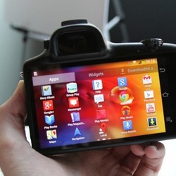 Samsung Kawinkan Divisi Ponsel & Kamera