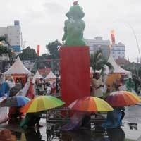 Ngobak, Atraksi Di Tengah Hujan Komunitas Teater Kampus Jakarta