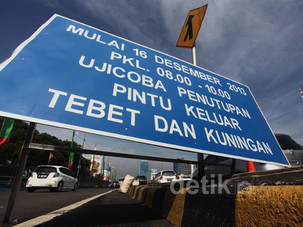 4 Pintu Keluar Tol Dalam Kota Ditutup