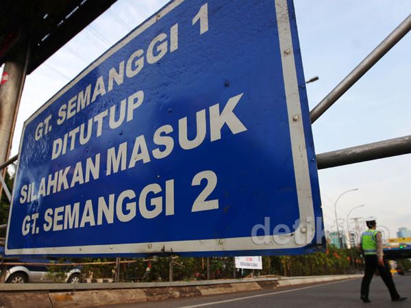 Uji Coba Penutupan Pintu Tol Dalam Kota