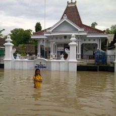 Banjir Luapan Bengawan Solo, Sekolah Libur Kelurahan Tak Beraktivitas