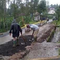 Jalur Wisata ke Bromo yang Longsor Dibuka