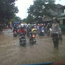 Hujan 3 Hari Berturut-turut, Banjir Mulai Menggenangi Banten