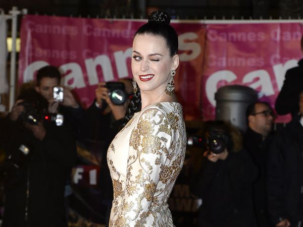 Wink! Kedipan Mata Genit Katy Perry