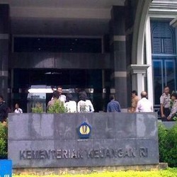 Target Penerimaan Naik Hingga Rp 173 T, Bea Cukai Tambah 2.500 Pegawai