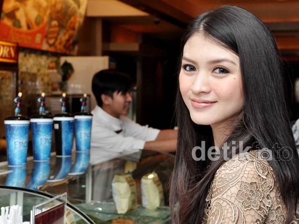 Aih, Cantiknya Donita