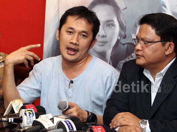Hanung Bramantyo Klarifikasi Kisruh Film Soekarno Hanung Bramantyo Klarifikasi Kisruh Film Soekarno