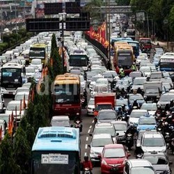 Penyebab Subsidi BBM Tinggi: 10 Tahun Otomotif Terjual 66,3 Juta Unit, Naik 319%