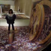 Puas Berfoto Dengan 11 Lukisan Dalam 20 Menit 