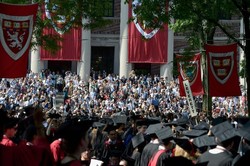 3 Cerita Miring dari Kampus Harvard